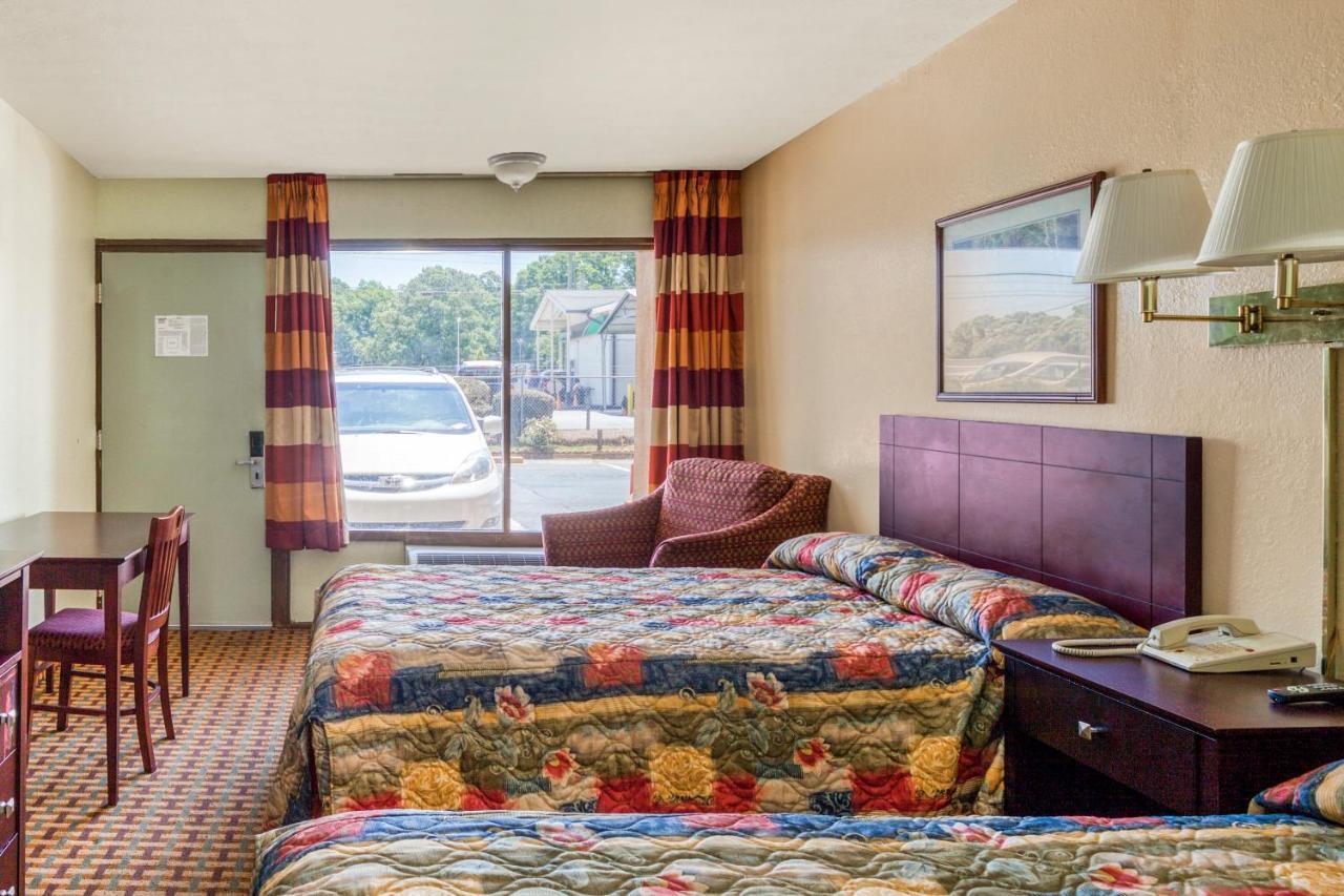 Oyo Hotel Decatur I-20 East & Wesley Club Dr Kültér fotó